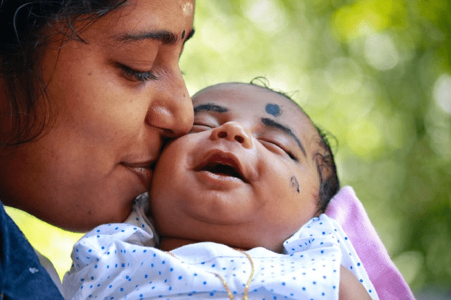 Kajal for babies Safe or not ? balvishwa marathi